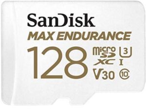 כרטיס זכרון מבית Sandisk בנפח 128GB.
