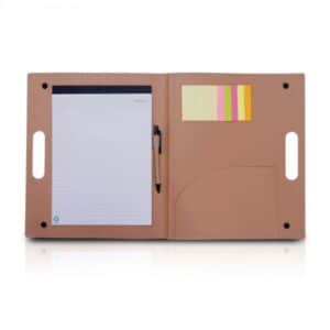 מכתביה מחומר ממוחזר